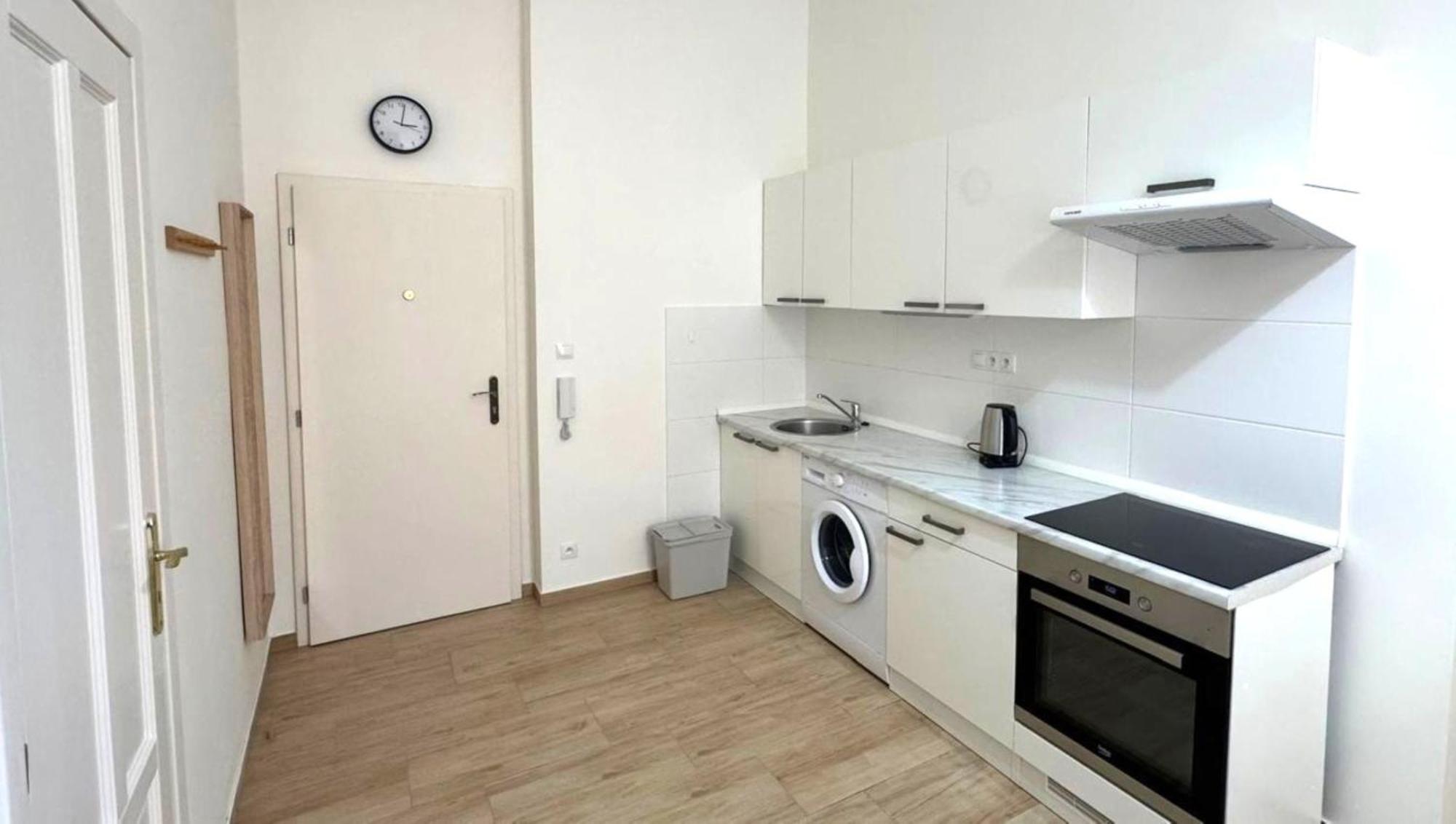 Side Street Apartments Praga Exterior foto